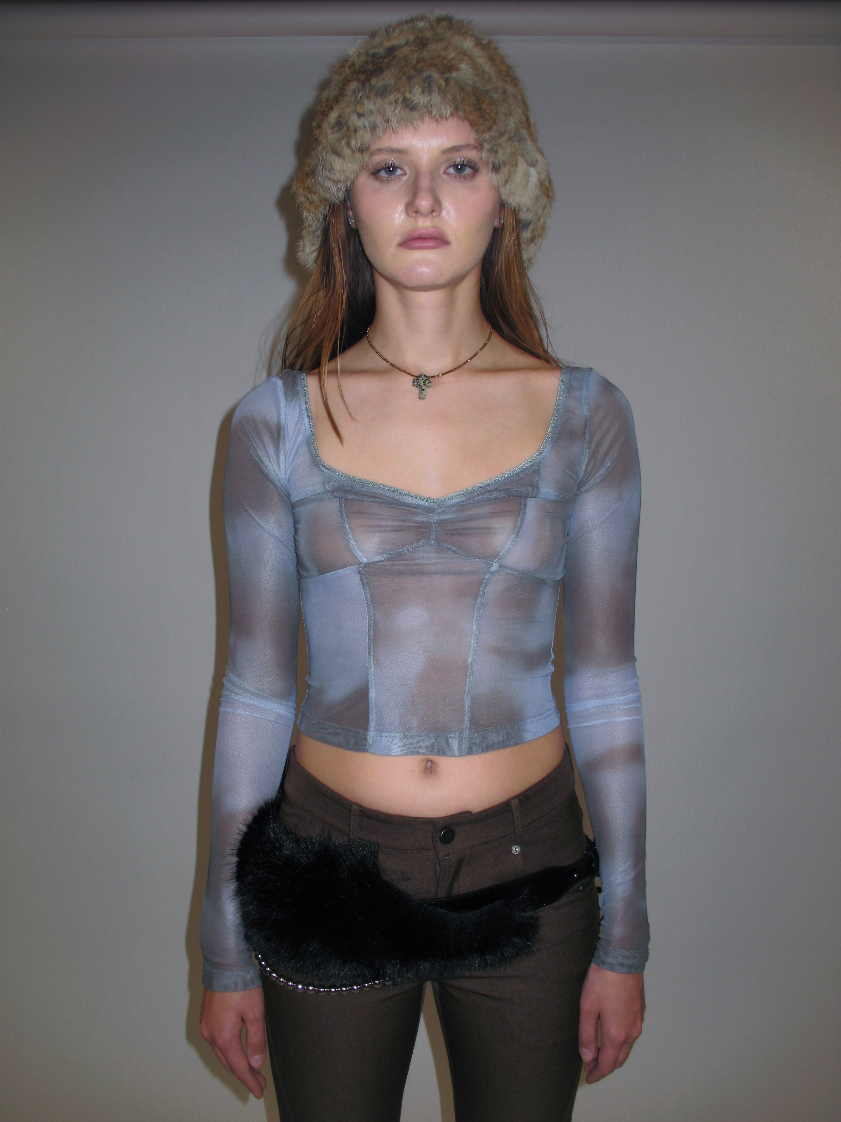 Shadow Mesh V-Neck Layer/ Blue