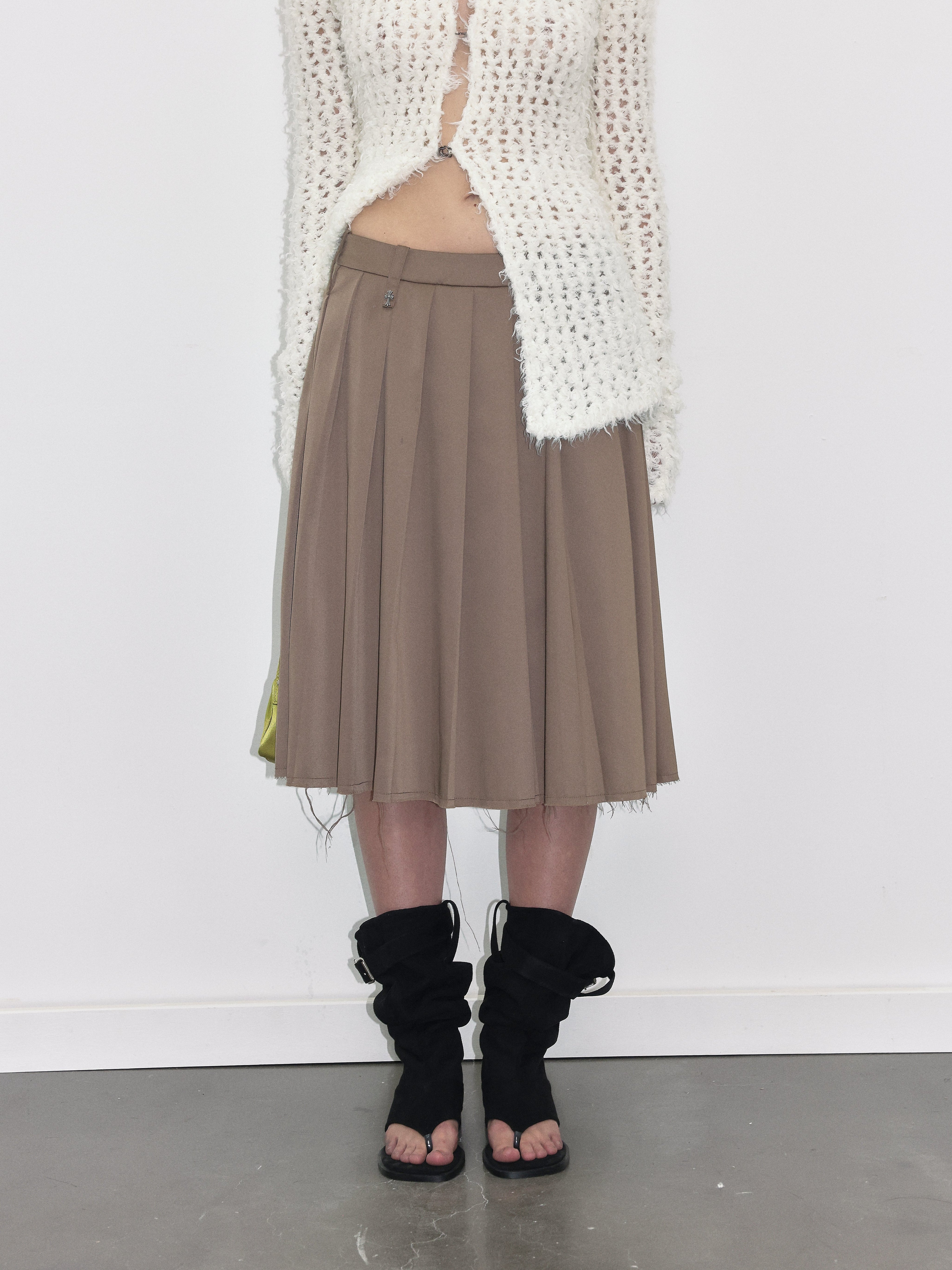 PROD  2023 WINTER Champagne Pleated Midi Skirt