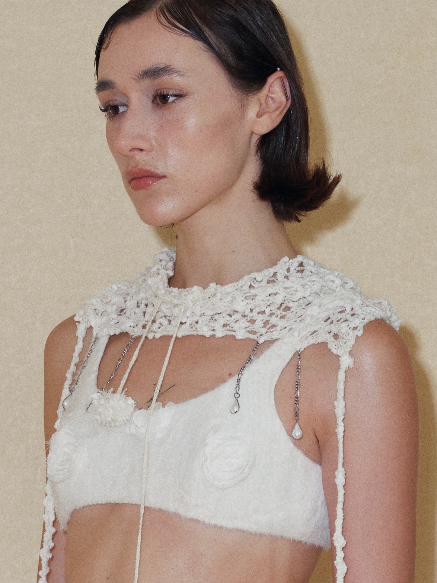 Neck gaiter with Pendant