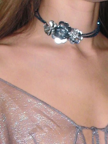  In-stock Floral Choker Necklace