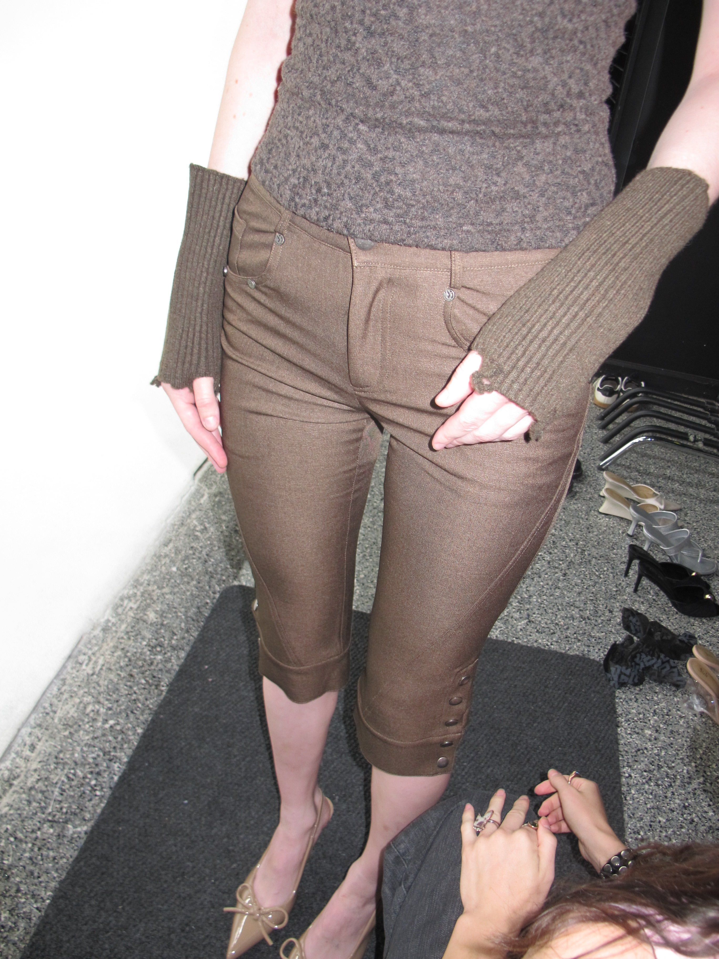 PROD 2025-1 Side Button Capri Pants/ Brown