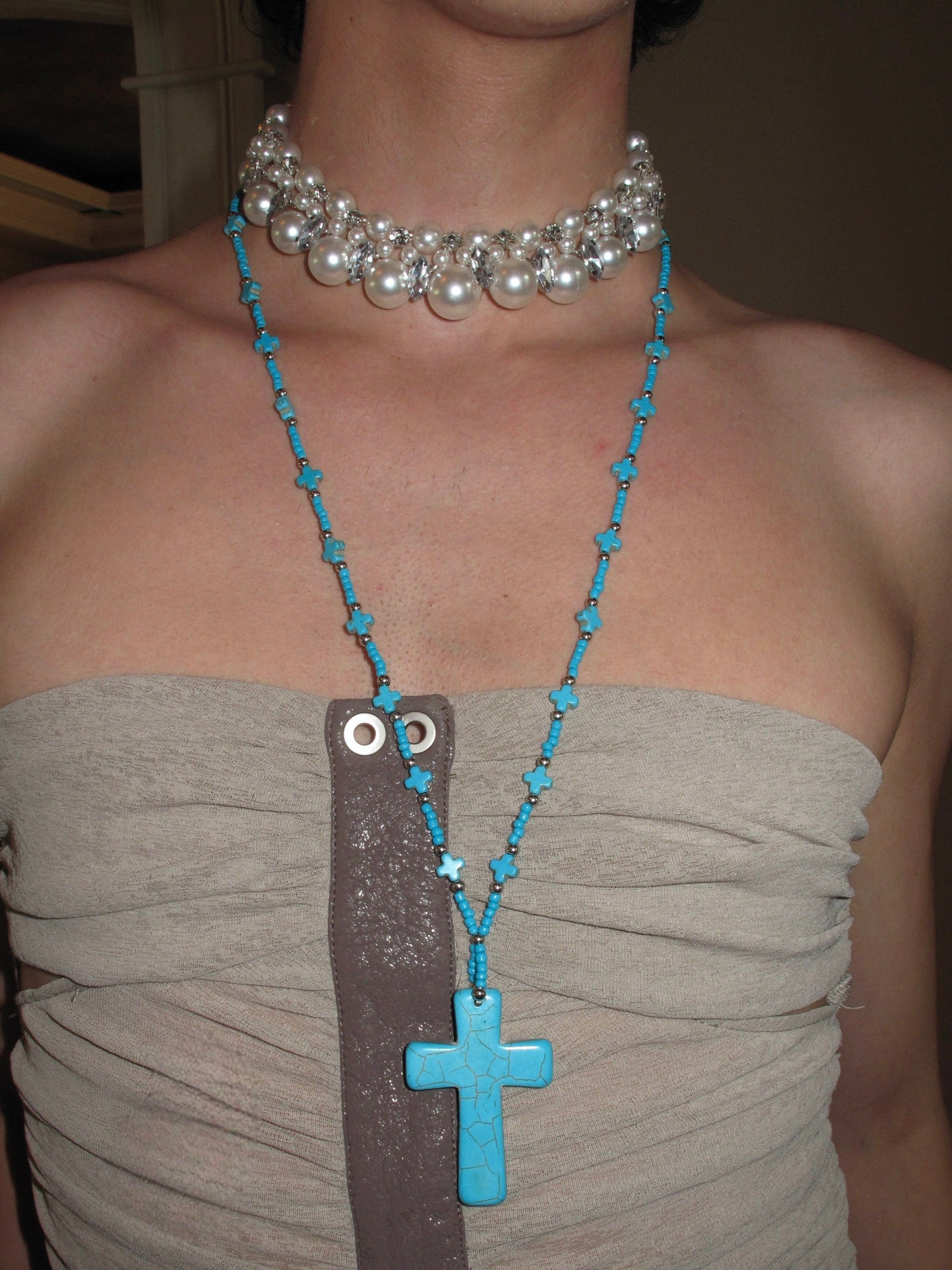 PROD 2PC Set Azure Cross & Faux Pearl Necklace Set