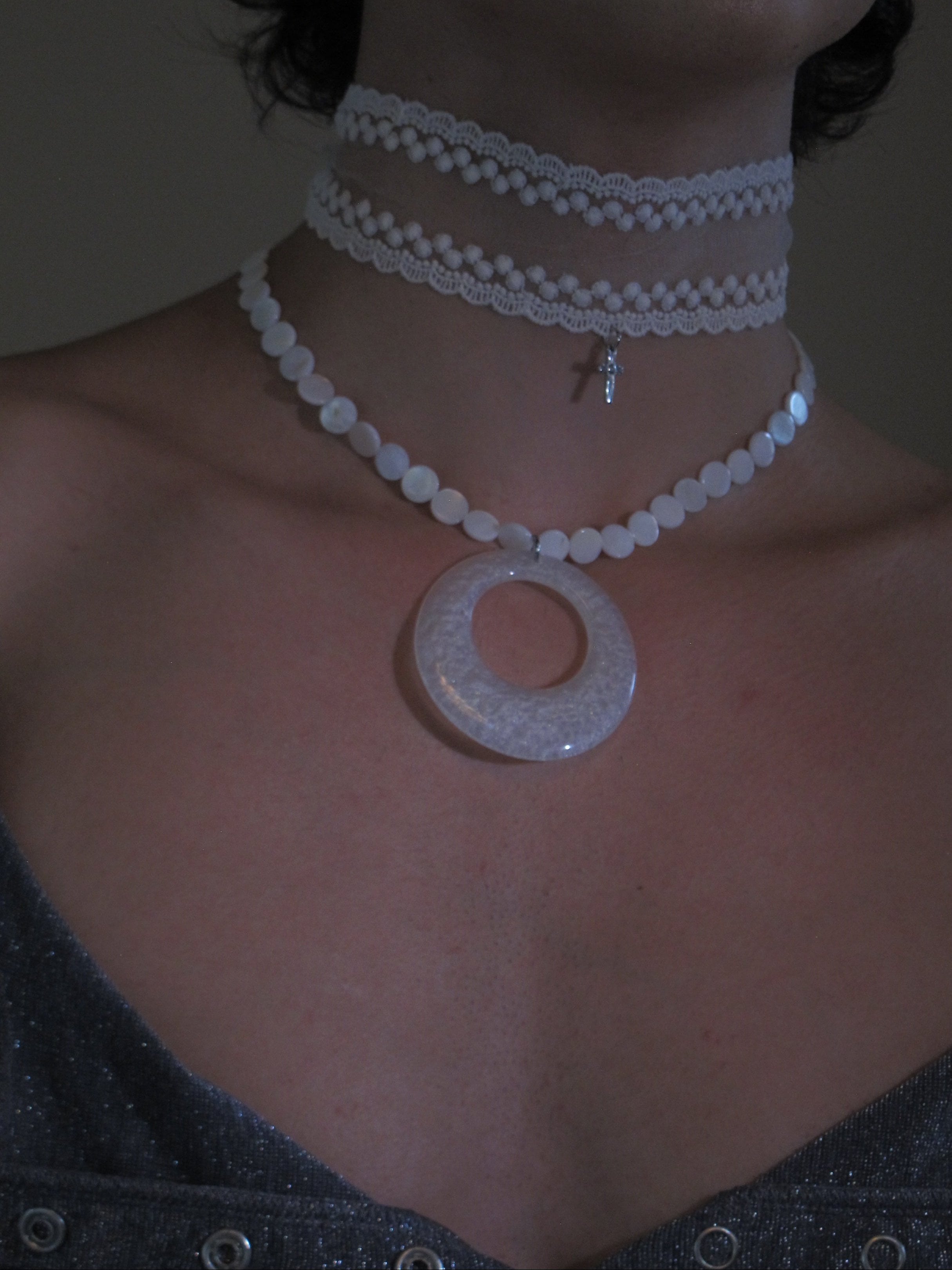 PROD 2PC Set Halo Lace & Circle Necklace Set /White
