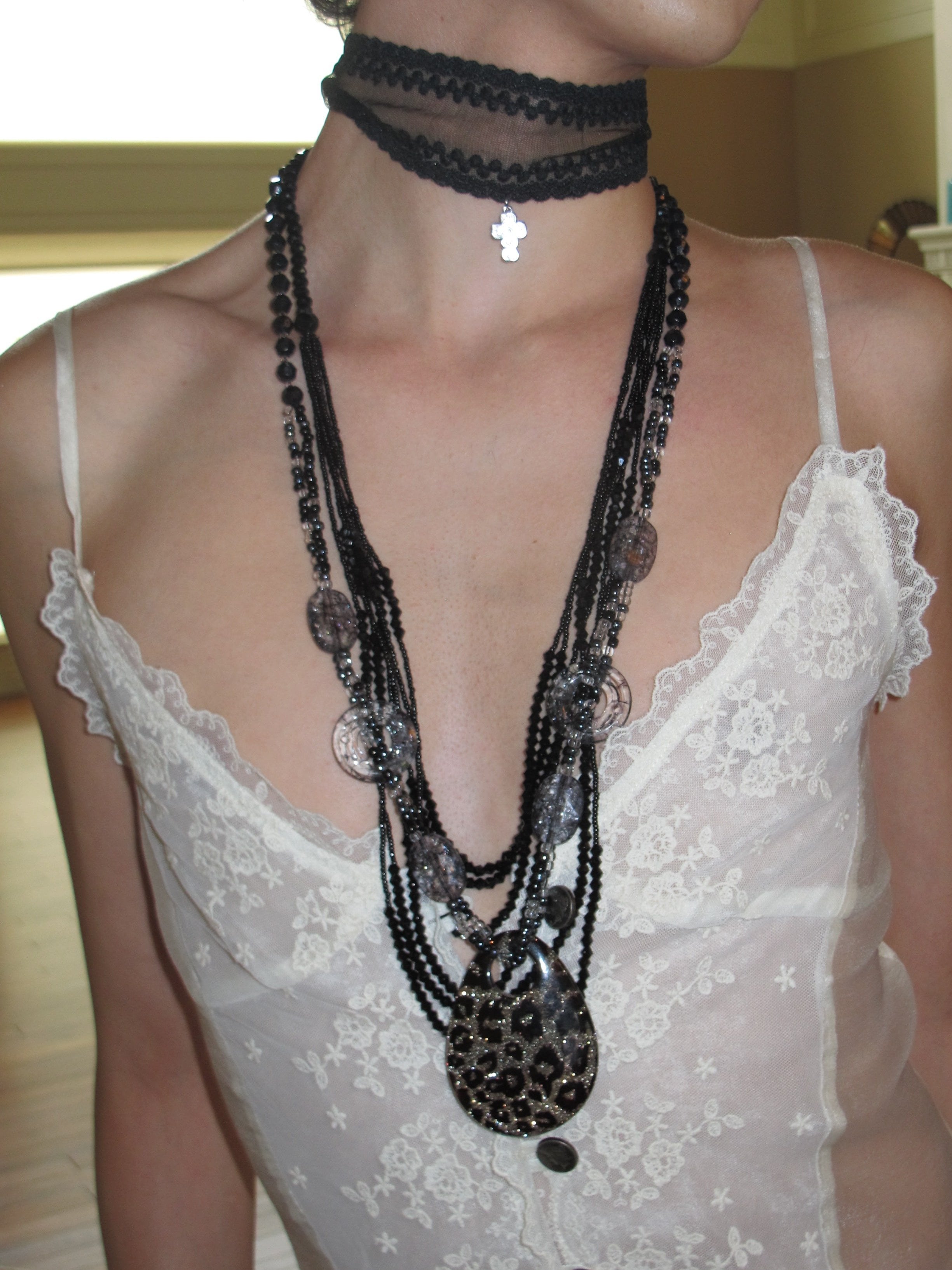 PROD 3PC Set Nocturne Lace & Medallion Necklace Set /Black