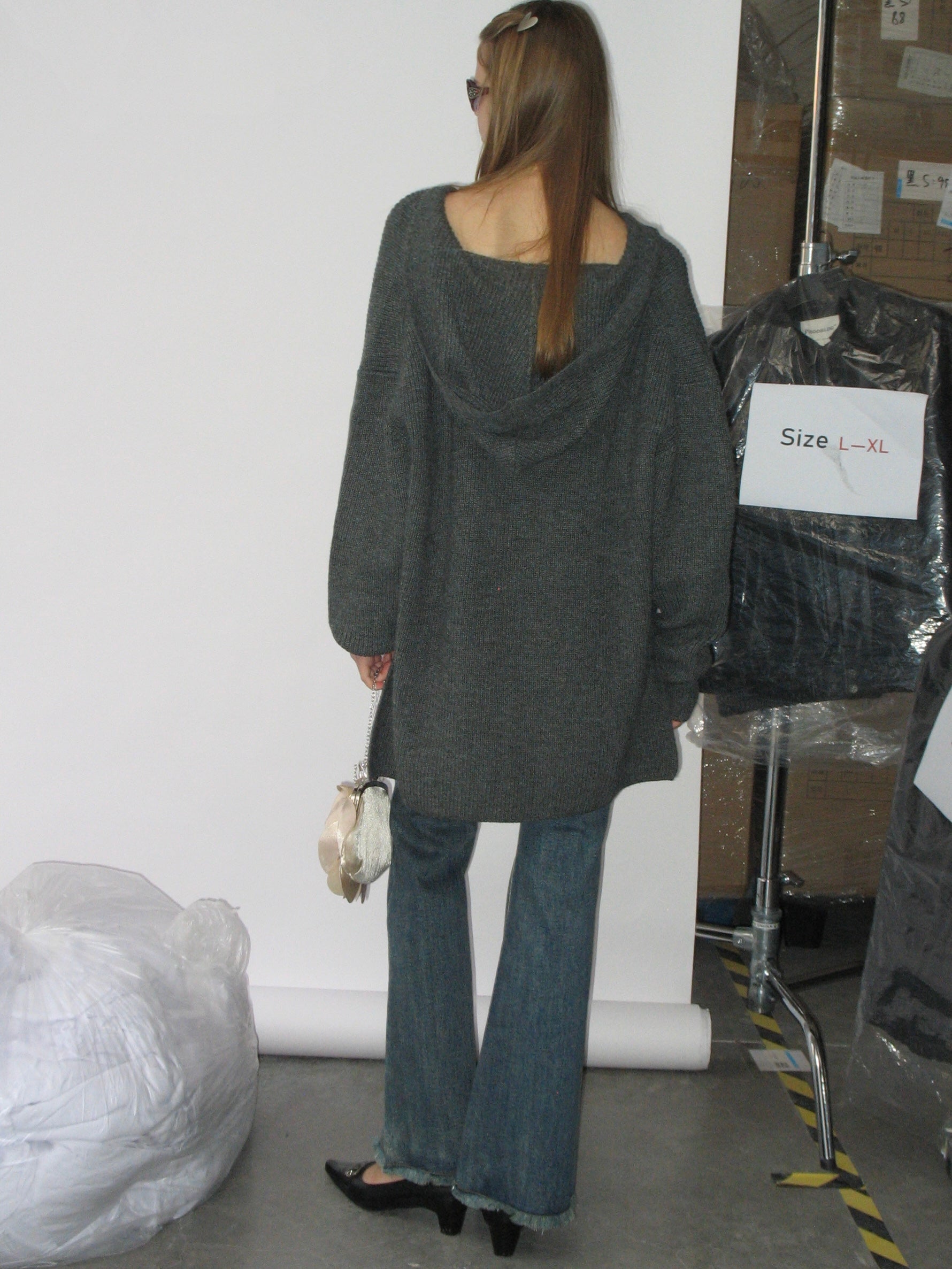 PROD Bldg 2023 winter 2 Gray Hooded V-Neck Sweater