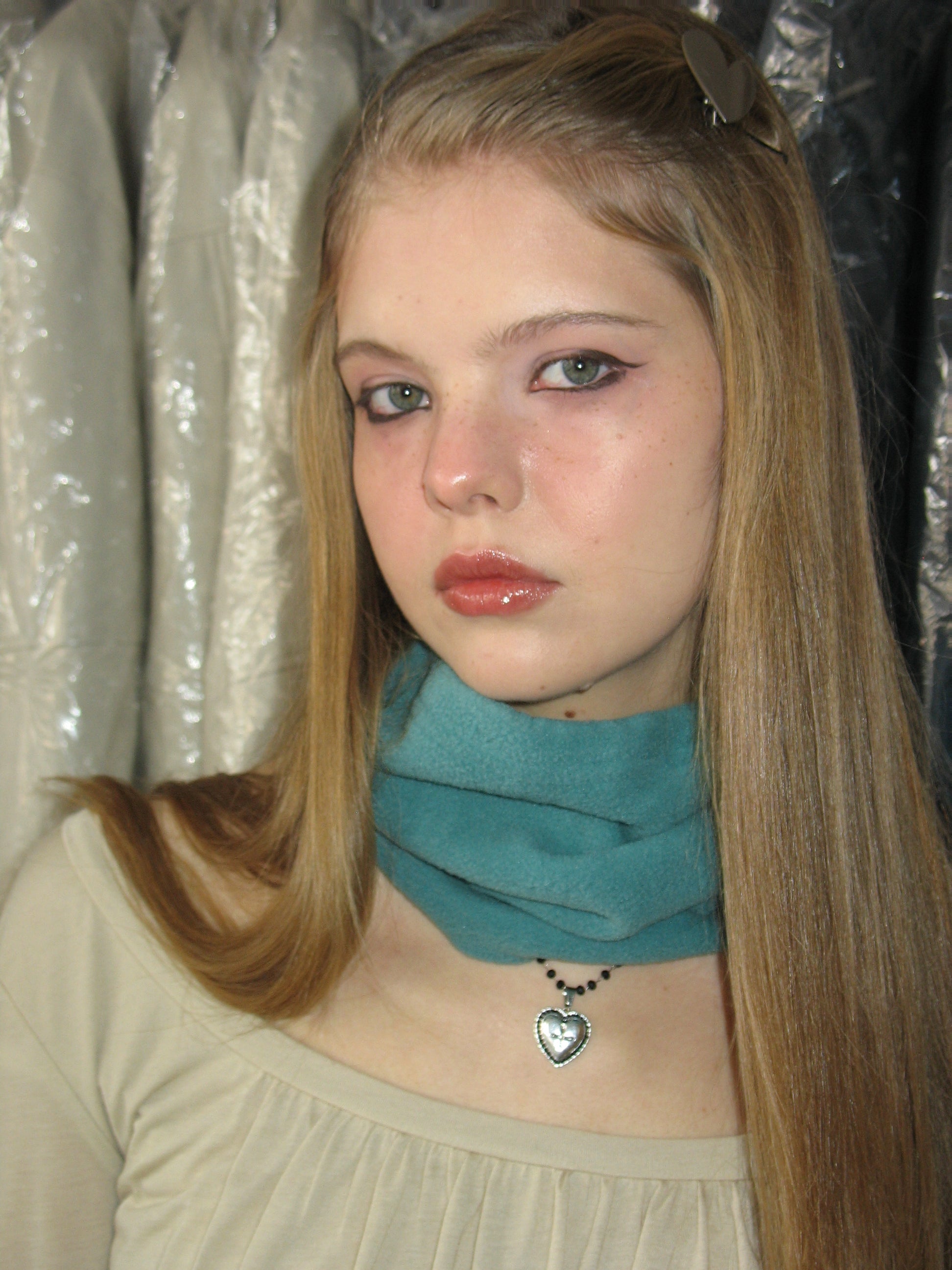 PROD Bldg 2023 winter 2 Pleated Low Collar Cropped Long Sleeve