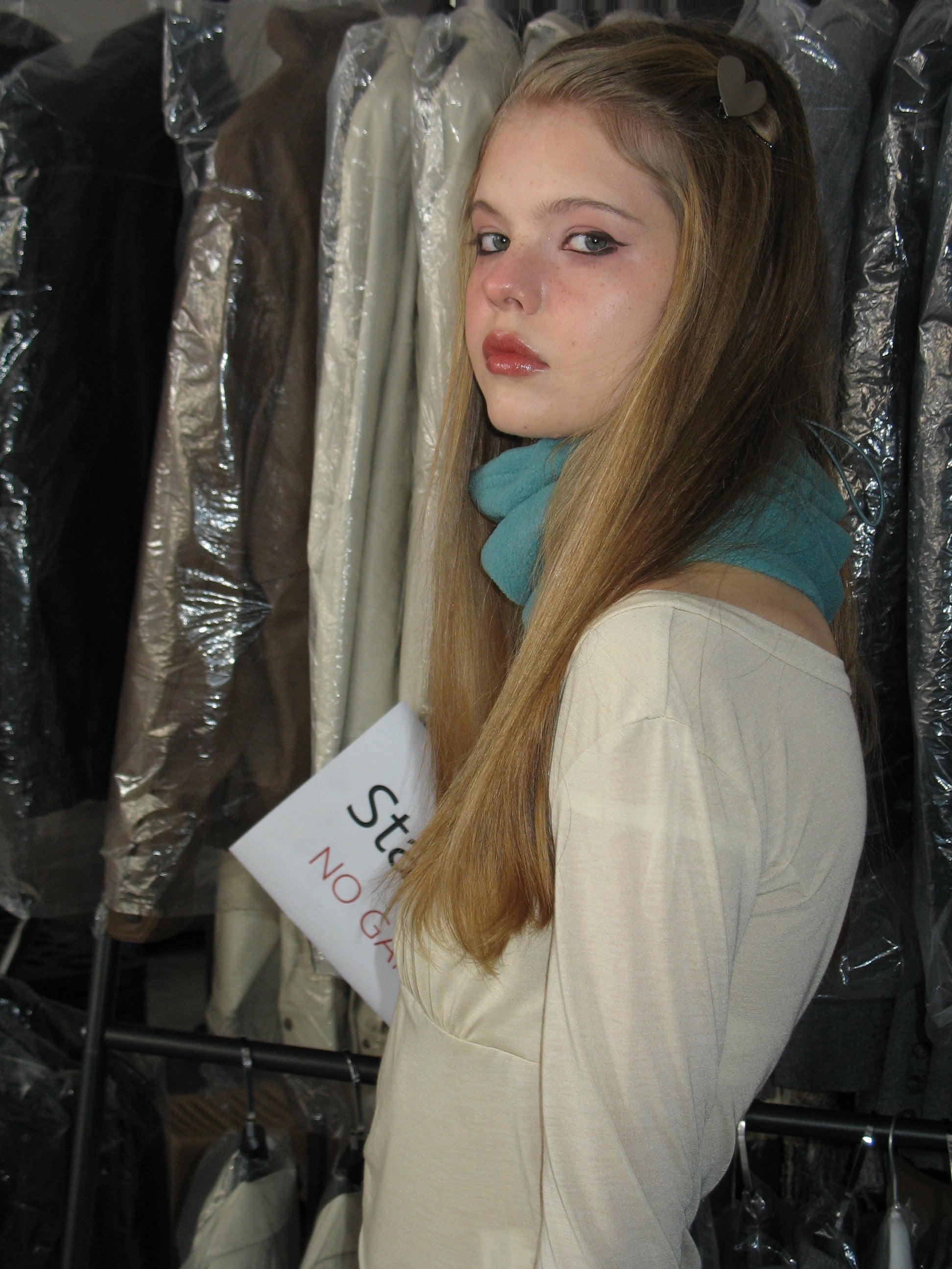 PROD Bldg 2023 winter 2 Pleated Low Collar Cropped Long Sleeve