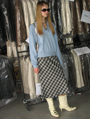 PROD Bldg 2023 winter 2 V-neck Sweater