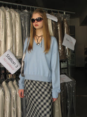 PROD Bldg 2023 winter 2 V-neck Sweater