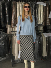 PROD Bldg 2023 winter 2 V-neck Sweater