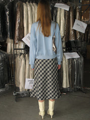 PROD Bldg 2023 winter 2 V-neck Sweater