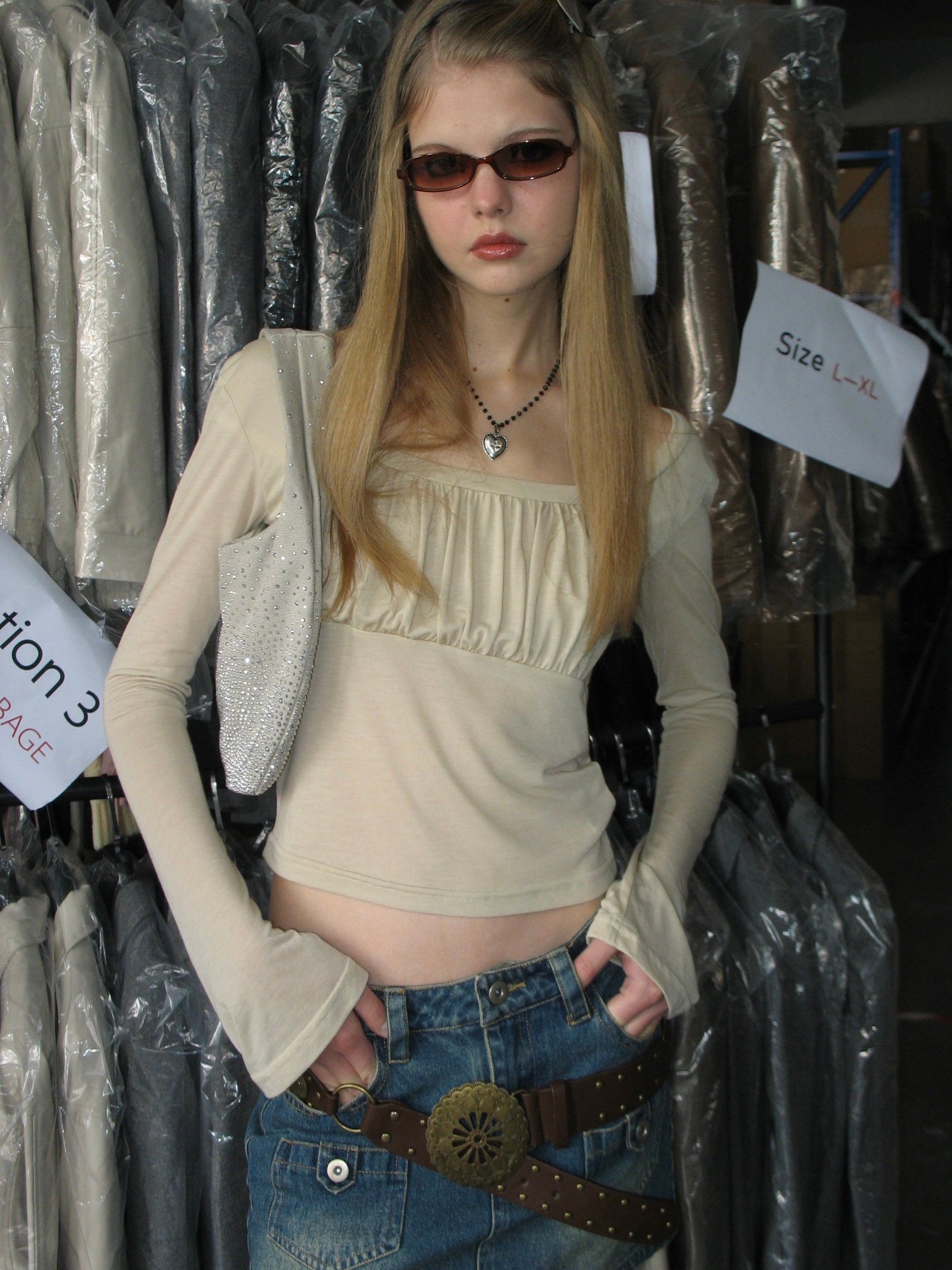 PROD Bldg 2023 winter 2 XS / beige Pleated Low Collar Cropped Long Sleeve