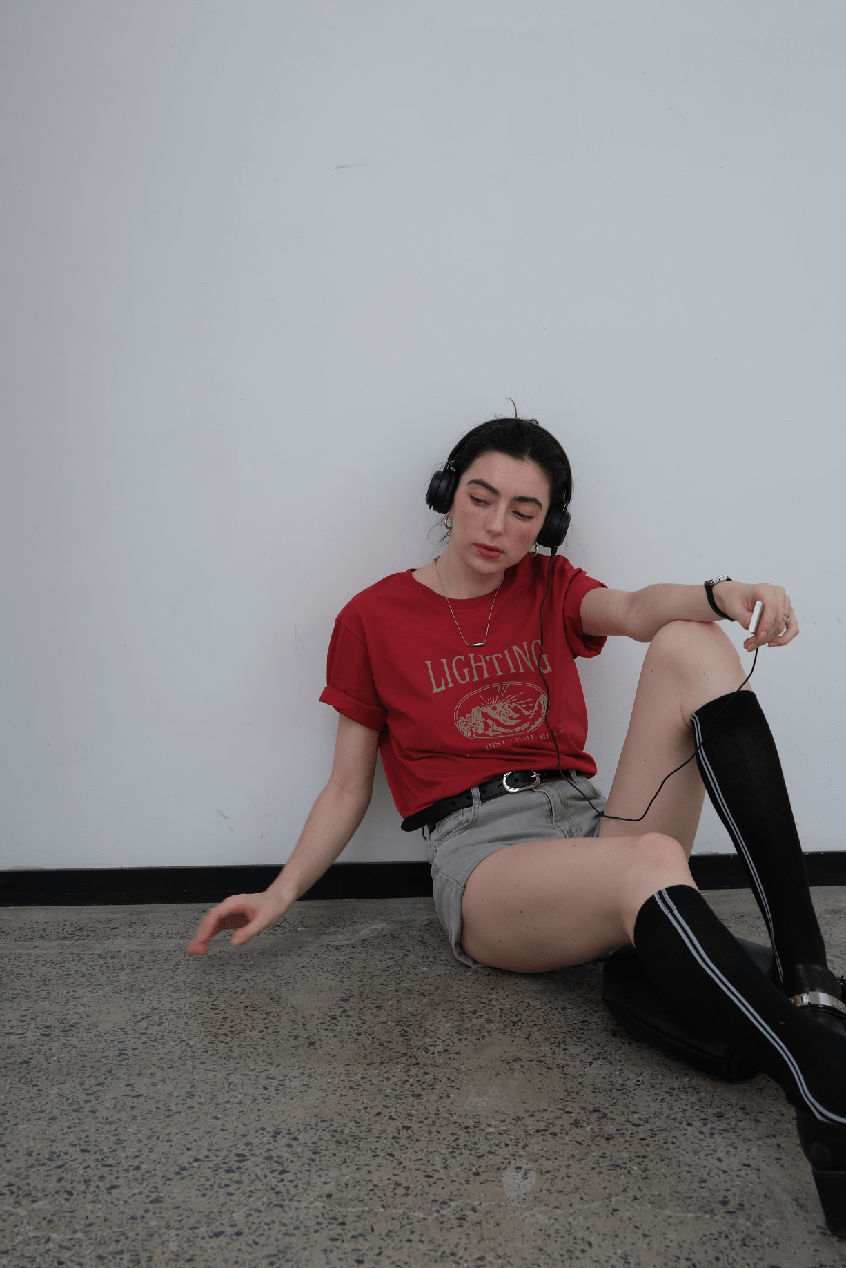 PROD PROD LAB T-SHIRTS Lighting Graphic Basic Short Sleeve T-Shirt / Red