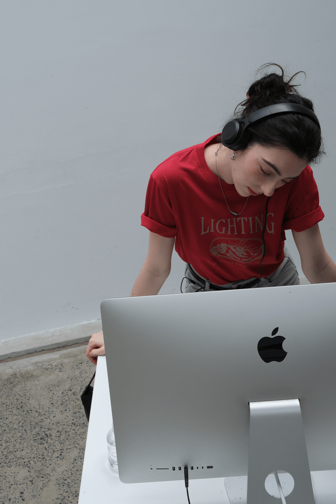 PROD PROD LAB T-SHIRTS Lighting Graphic Basic Short Sleeve T-Shirt / Red