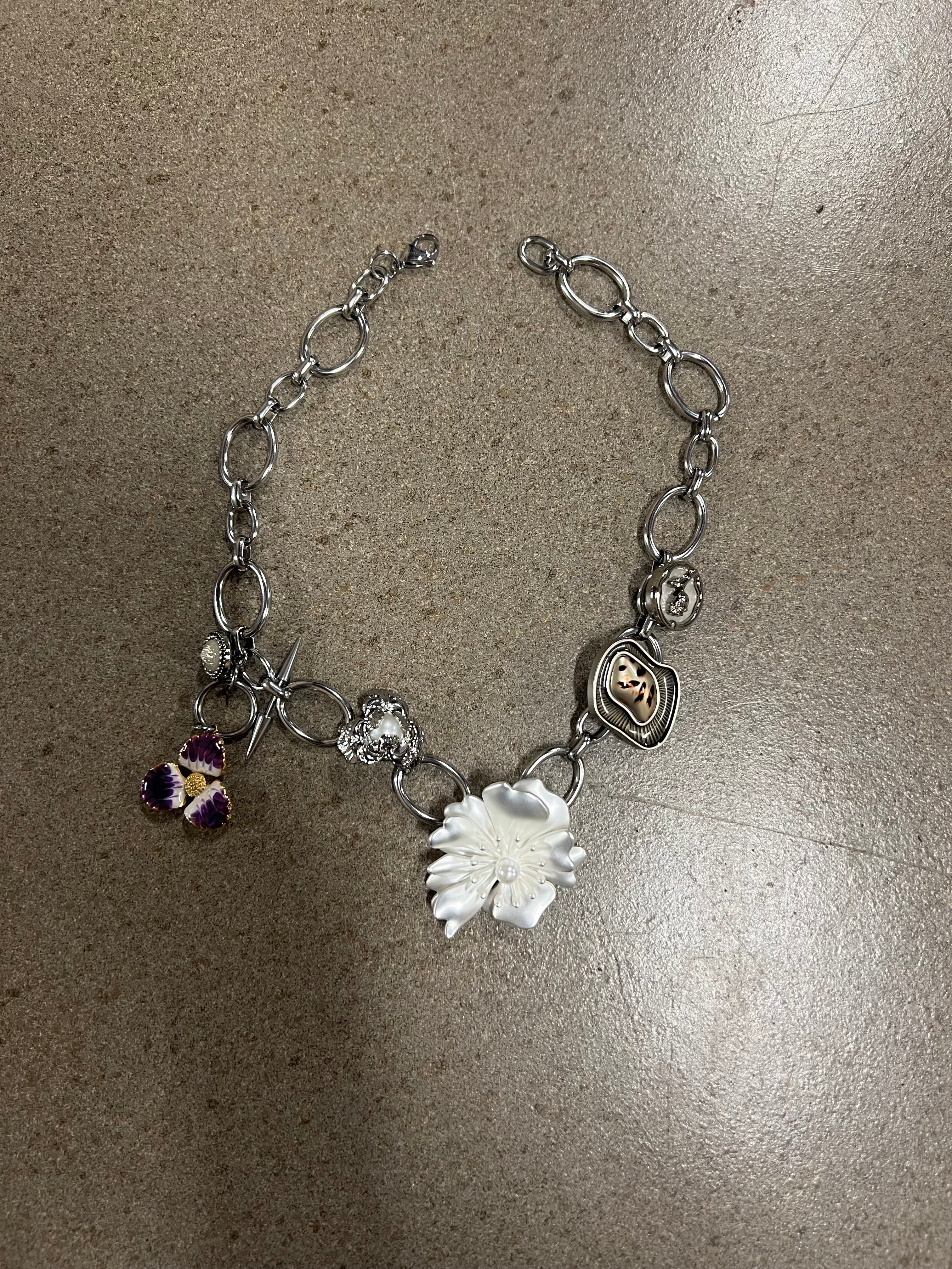 PROD Silver / In-stock Botanica Charm Necklace
