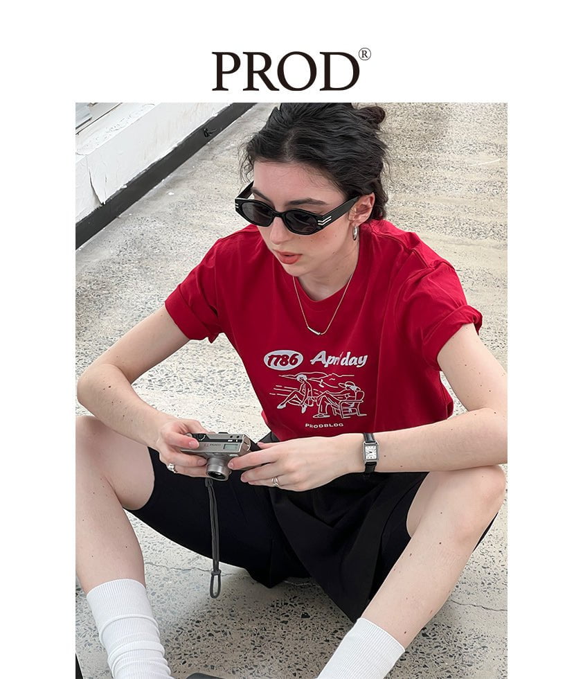 PROD Bldg Apparel & Accessories 25基础T恤红色度假小人