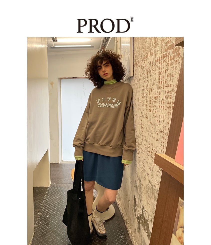 PROD Bldg Apparel & Accessories Small Fit Never Cosmic Sweatshirt / Milk Coffee